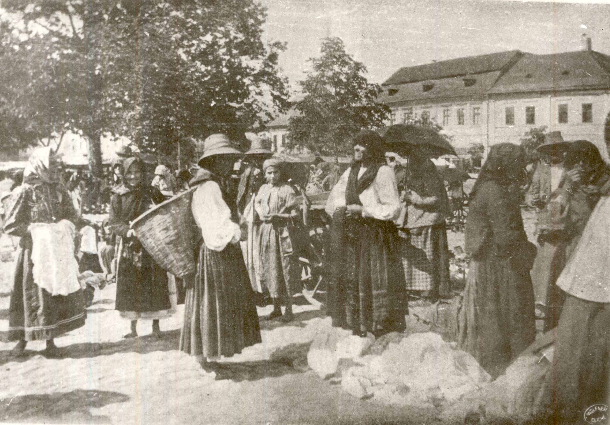 Hetivásár Nagybánya 1911. (Magyar Kereskedelmi és Vendéglátóipari Múzeum CC BY-NC-ND)