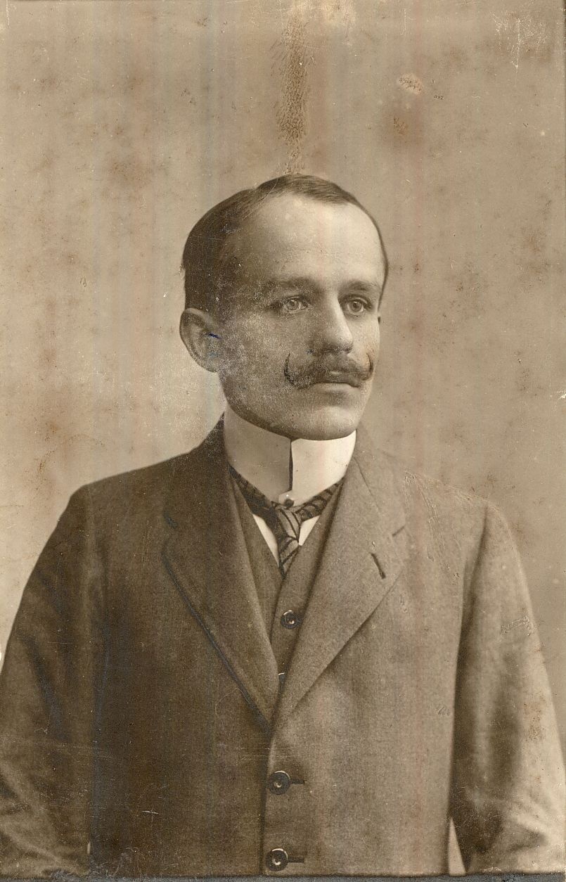 Seiwizth Károly portréja, Győr 1912. (Magyar Kereskedelmi és Vendéglátóipari Múzeum CC BY-NC-ND)