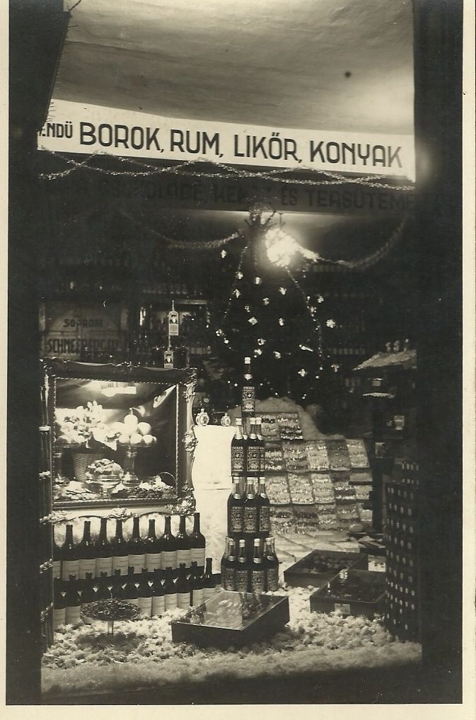 Borok, Rum, Likőr, Konyak Kereskedés (Magyar Kereskedelmi és Vendéglátóipari Múzeum CC BY-NC-ND)