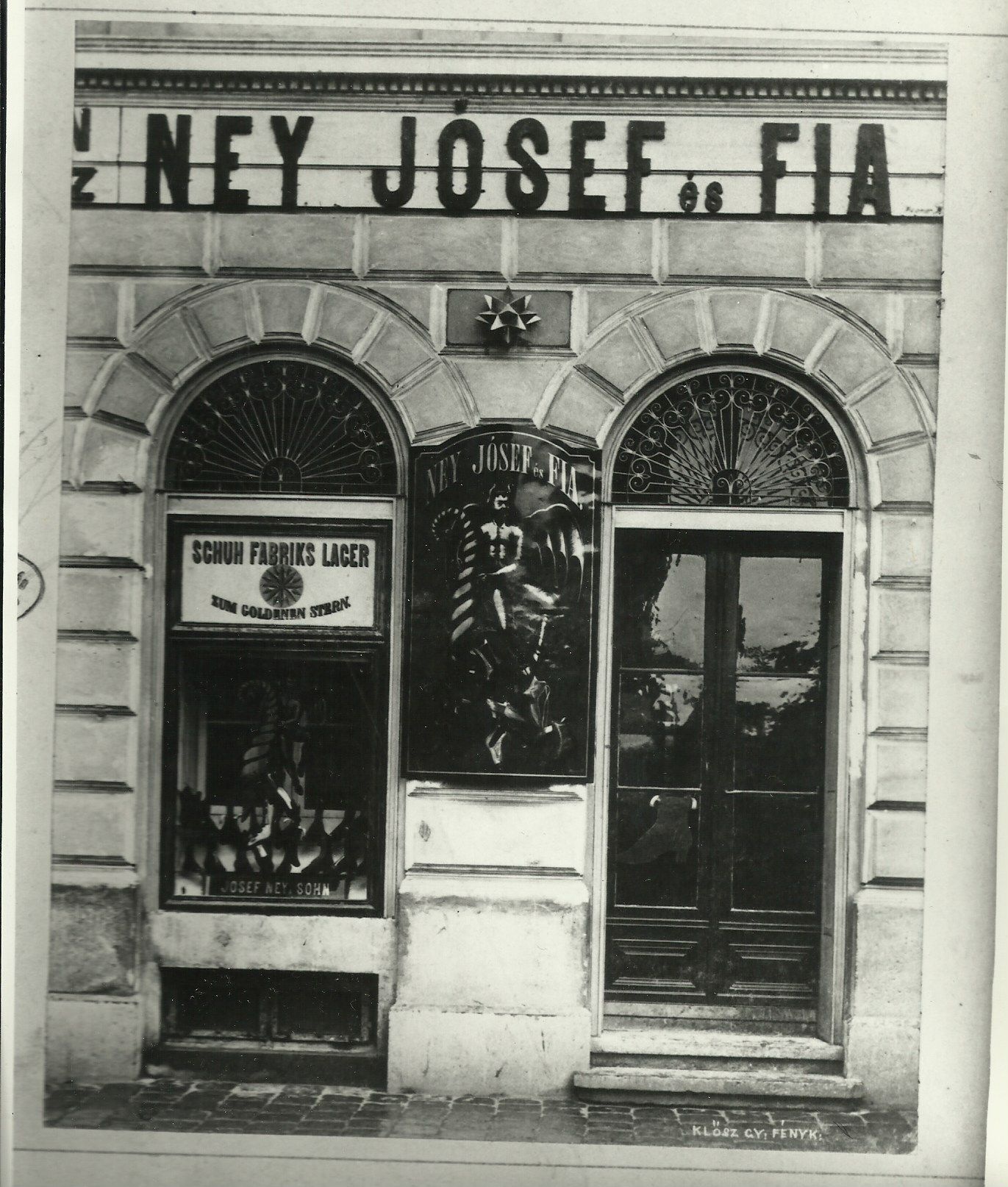 Ney József  és Fia Üzlete (Magyar Kereskedelmi és Vendéglátóipari Múzeum CC BY-NC-ND)