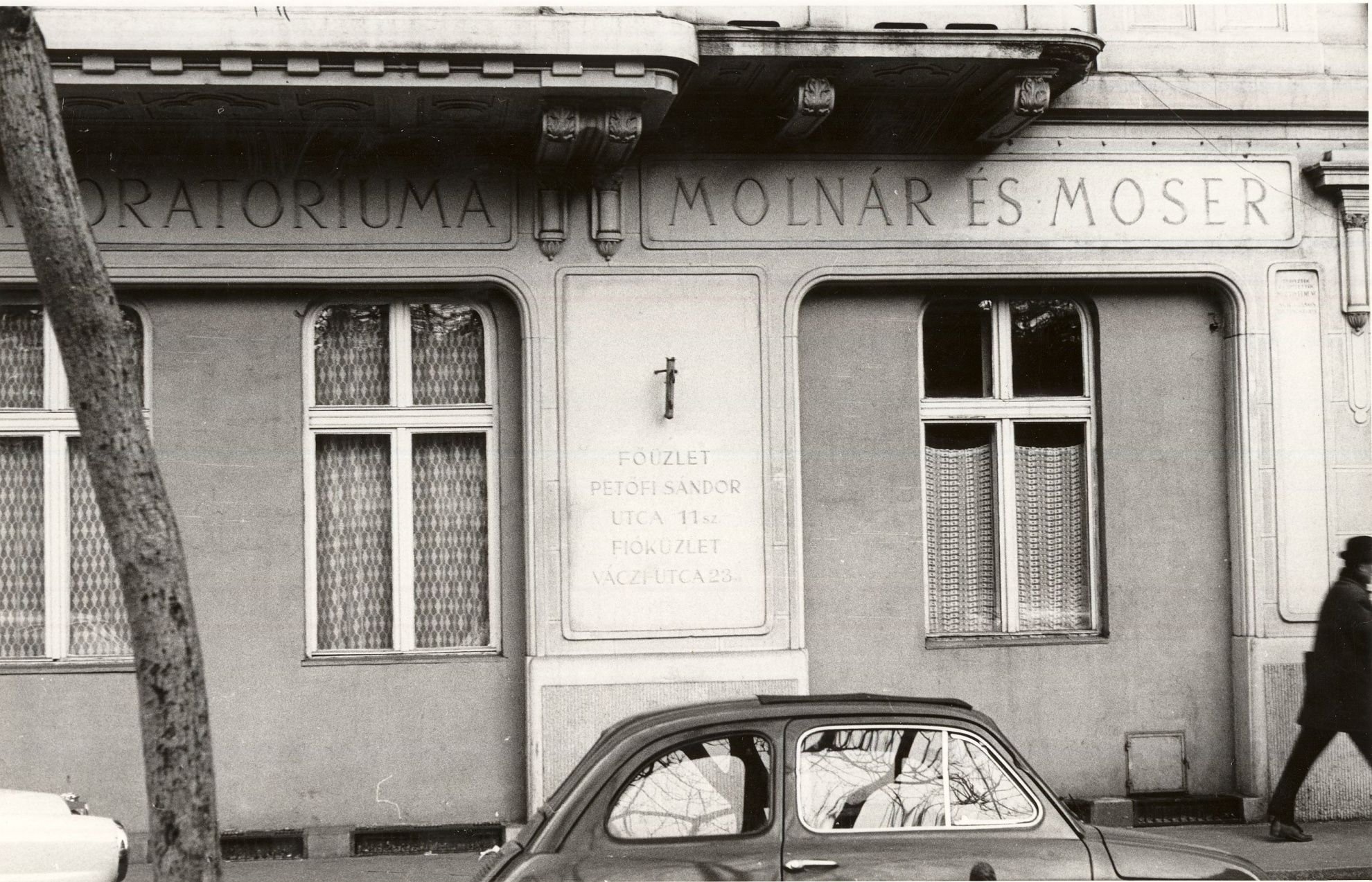 Molnár és Moser laboratóriuma (Magyar Kereskedelmi és Vendéglátóipari Múzeum CC BY-NC-ND)