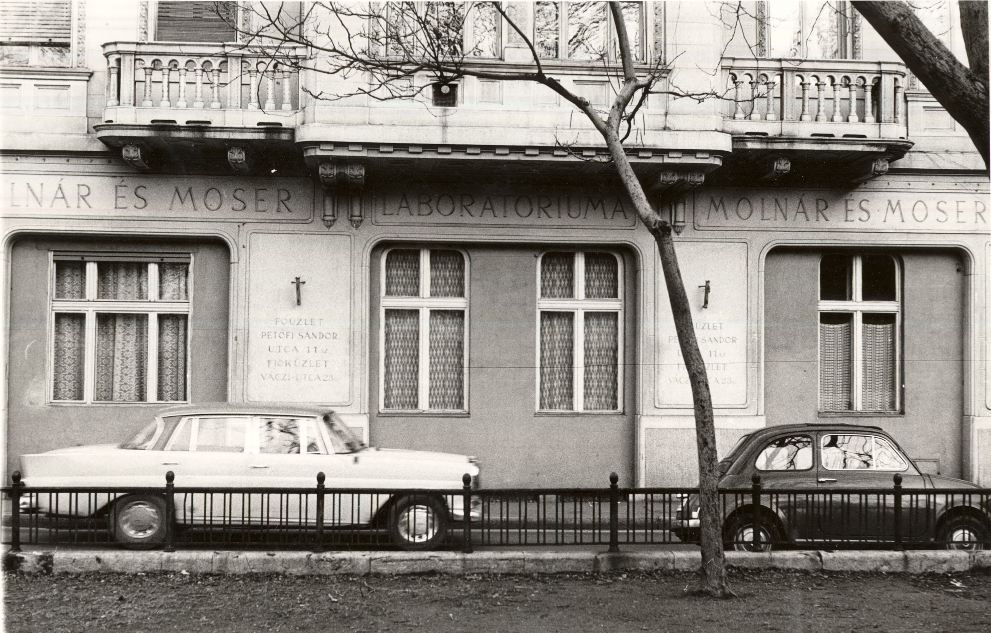 Molnár és Moser laboratoriuma (Magyar Kereskedelmi és Vendéglátóipari Múzeum CC BY-NC-ND)