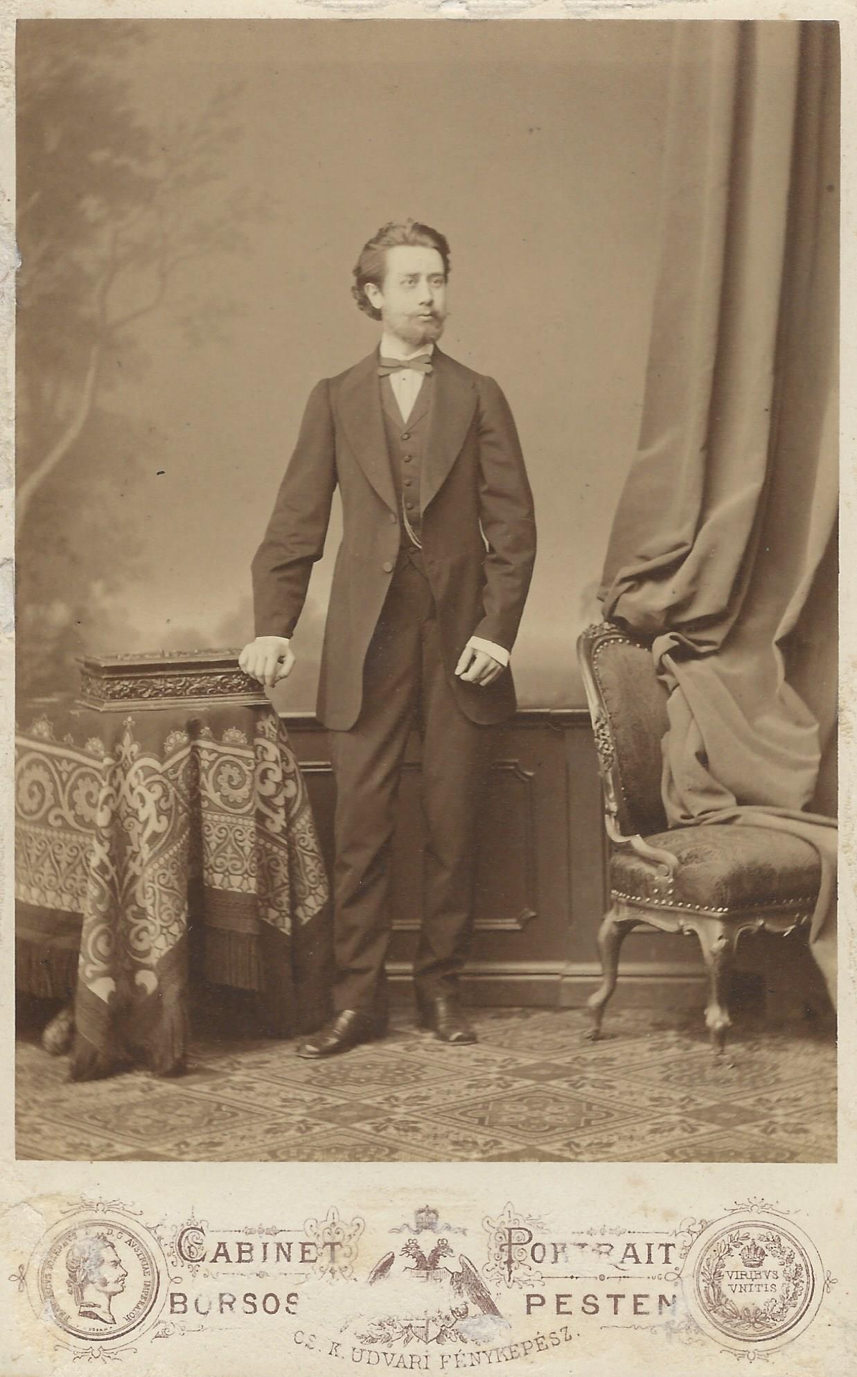Titsch Gyula divatáru kereskedő portréja Budapest 1870 (Magyar Kereskedelmi és Vendéglátóipari Múzeum CC BY-NC-ND)