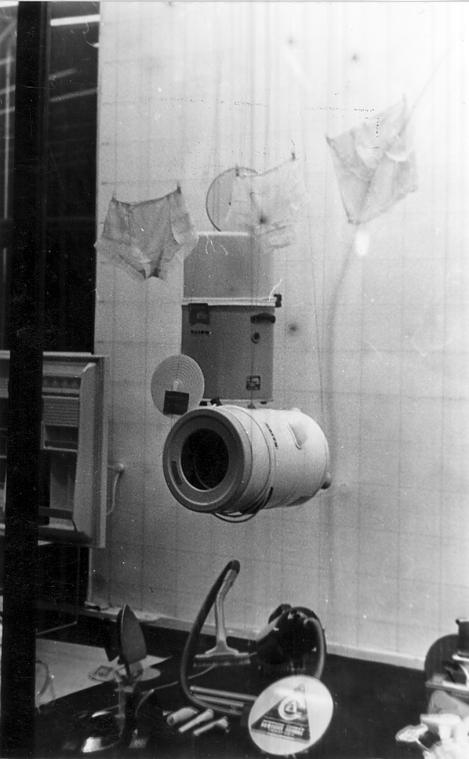 Centrum Áruház kirakata, Veszprém 1968. (Magyar Kereskedelmi és Vendéglátóipari Múzeum CC BY-NC-ND)