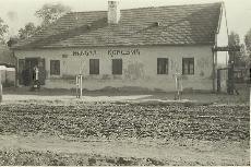 Hangya szövetkezet Lovászpatona 1936. (Magyar Kereskedelmi és Vendéglátóipari Múzeum CC BY-NC-ND)