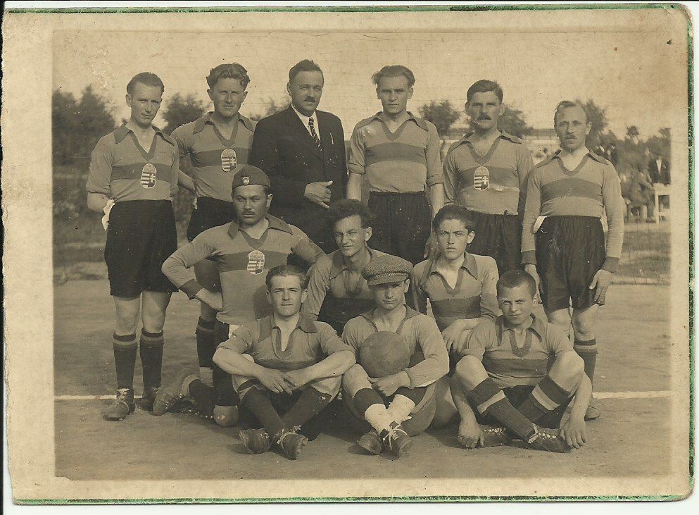 Balmazújvárosi futball csapat (Magyar Kereskedelmi és Vendéglátóipari Múzeum CC BY-NC-ND)