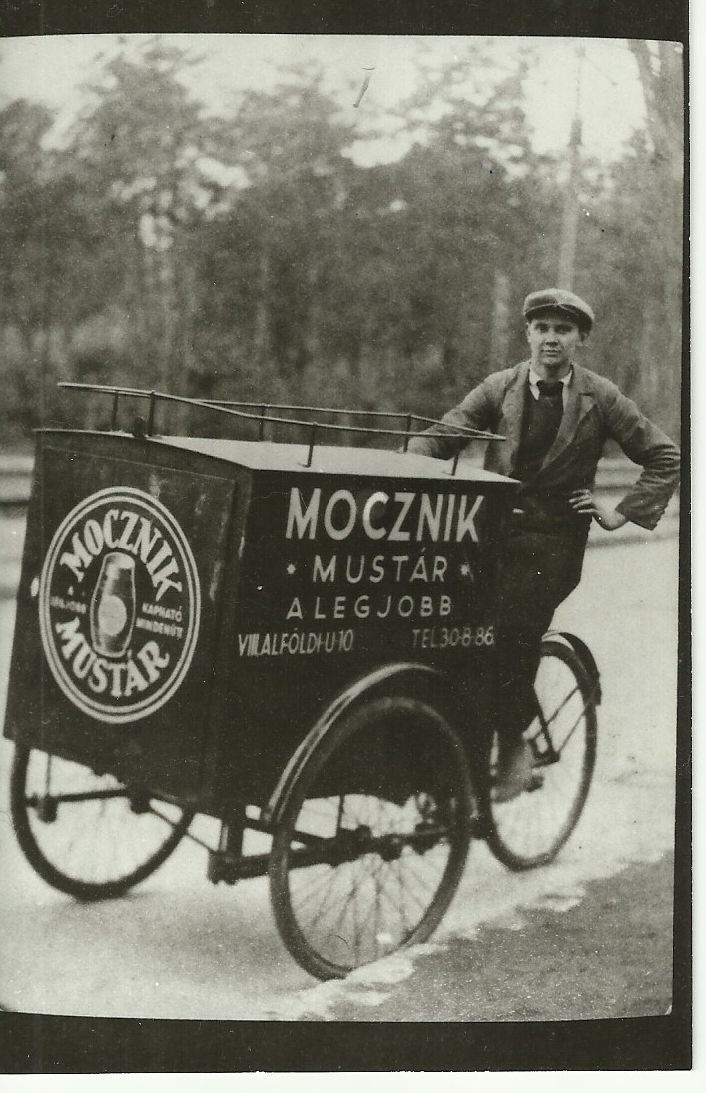Mocznik Cég biciklije (Magyar Kereskedelmi és Vendéglátóipari Múzeum CC BY-NC-ND)