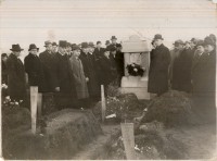 Weiner Samu síremlékének avatása