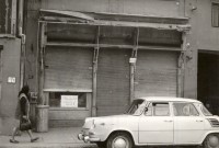 Lehúzott redőnyű bezárt üzlet Mátészalka 1976.