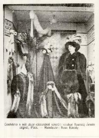Taussig Ármin confektio és női divat-cikkek kirakata Pécs 1911.
