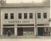 Kontsek Géza Fűszer- és csemegeüzlete Debrecen 1947.üzlete