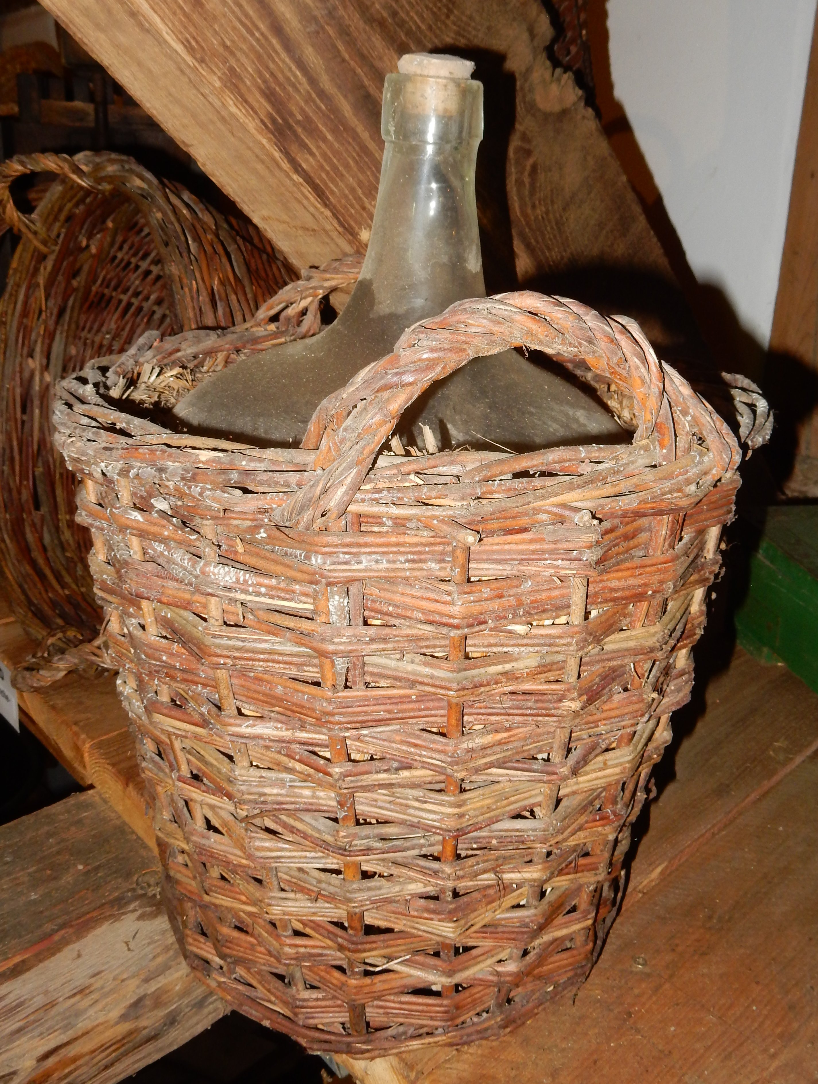 Korbflasche ca. 20 Liter :: Einrichmuseum :: museum-digital:rheinland-pfalz