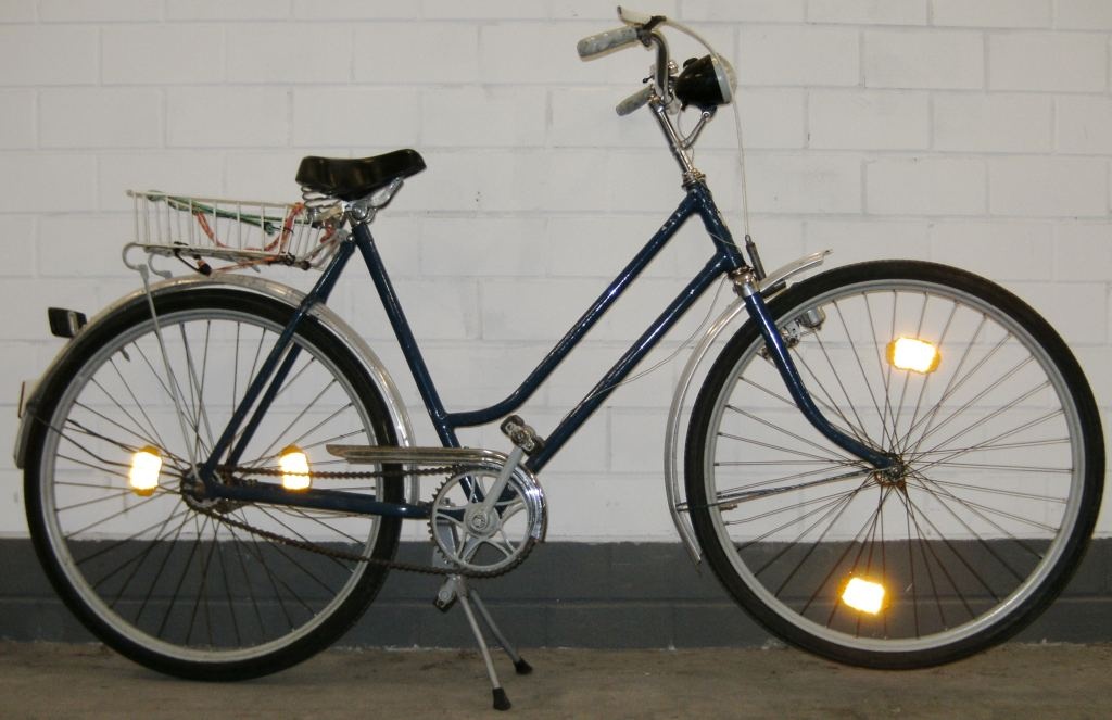 cruiser fahrrad gebraucht D3 E-Bike white_organizer Size:24 - 29 Zoll Schnellspanner 588 - It's a