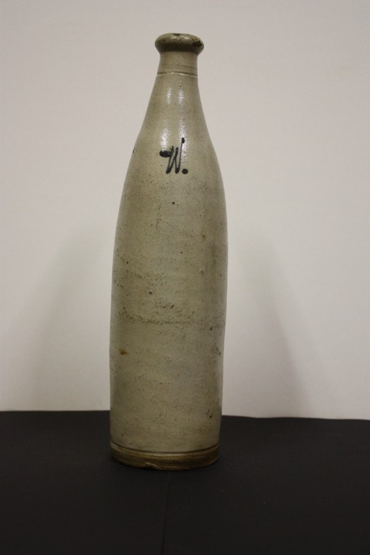 Steingutflasche :: Museum Wolmirstedt :: museum-digital:sachsen-anhalt