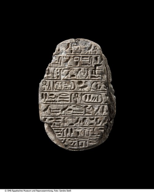 Gedenkskarabäus Amenophis III. ("Hochzeitsskarabäus") (Commemorative scarab of Amenhotep III ("Marriage scarab"))