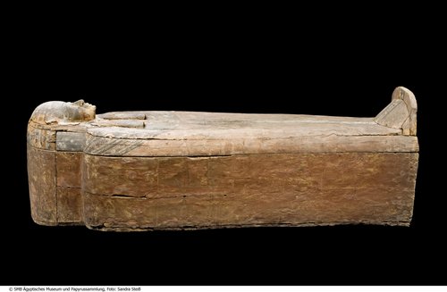 Mittlerer, anthropomorpher Sarg des Ken-hor, Priester des Min (Anthropoid middle coffin of Ken-Hor, the Priest of Min)